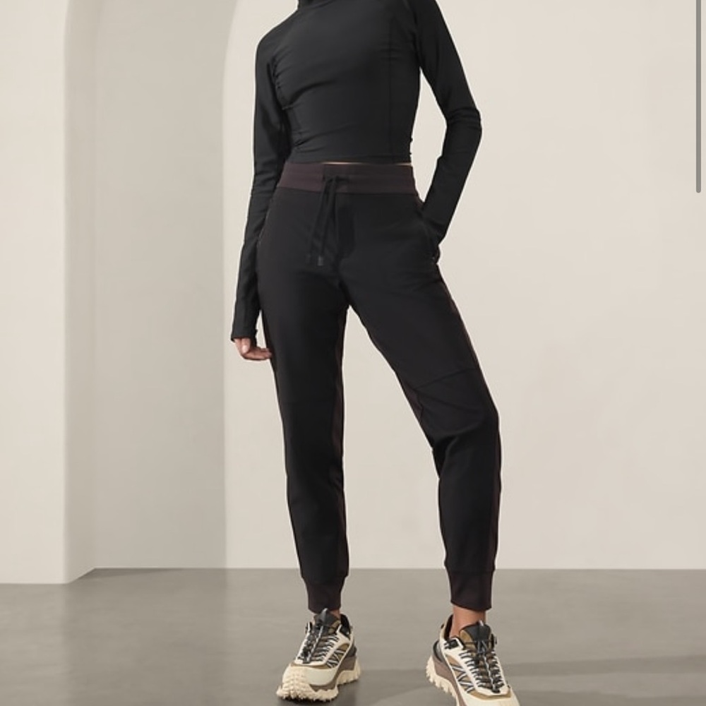 Athleta Headlands Hybrid Trek Jogger